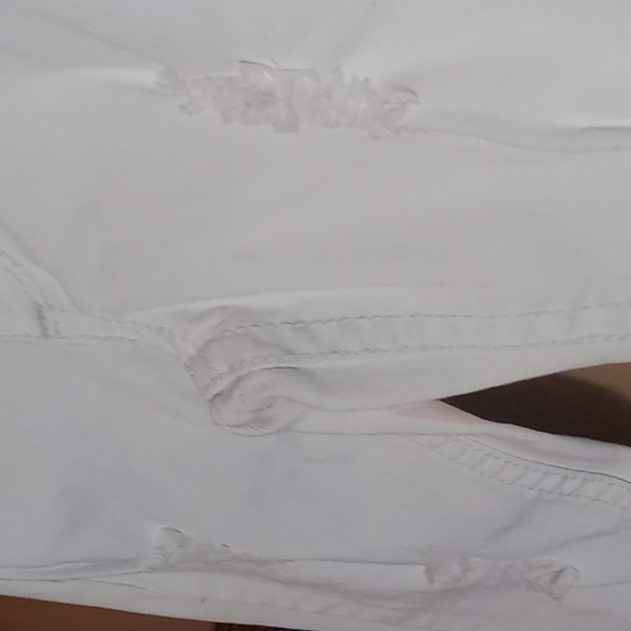 Embellished No boundaries jean Capri - Picture 7 of 9